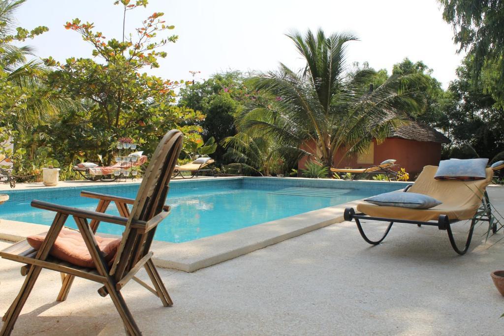 Lampsar Lodge Ndiongo Eksteriør bilde