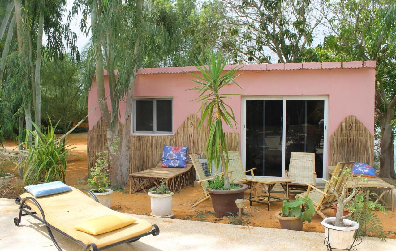 Lampsar Lodge Ndiongo Rom bilde
